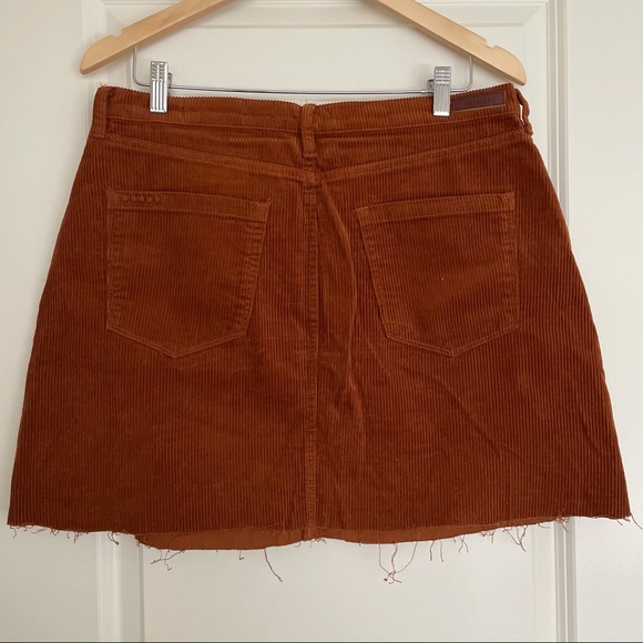 Blank NYC Corduroy Mini Skirt in Copper, Size 31 - Picture 9 of 11